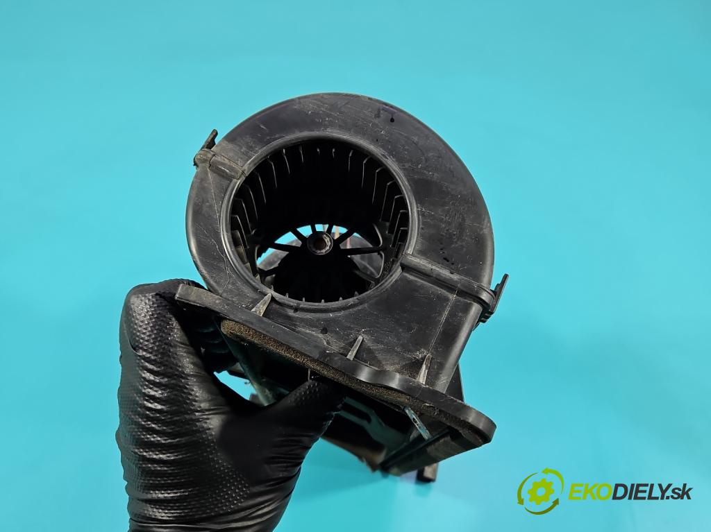 Skoda Felicia 1.3 mpi 68 HP manual 50 kW 1289 cm3 5- ventilátor vzduchu