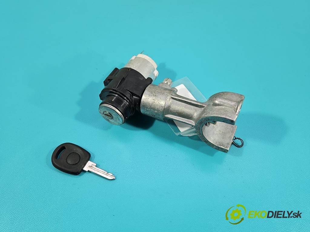 Skoda Felicia 1.3 mpi 68 hp manual 50 kW 1289 cm3 5- spínací skříňka  (Spínací skříňka)