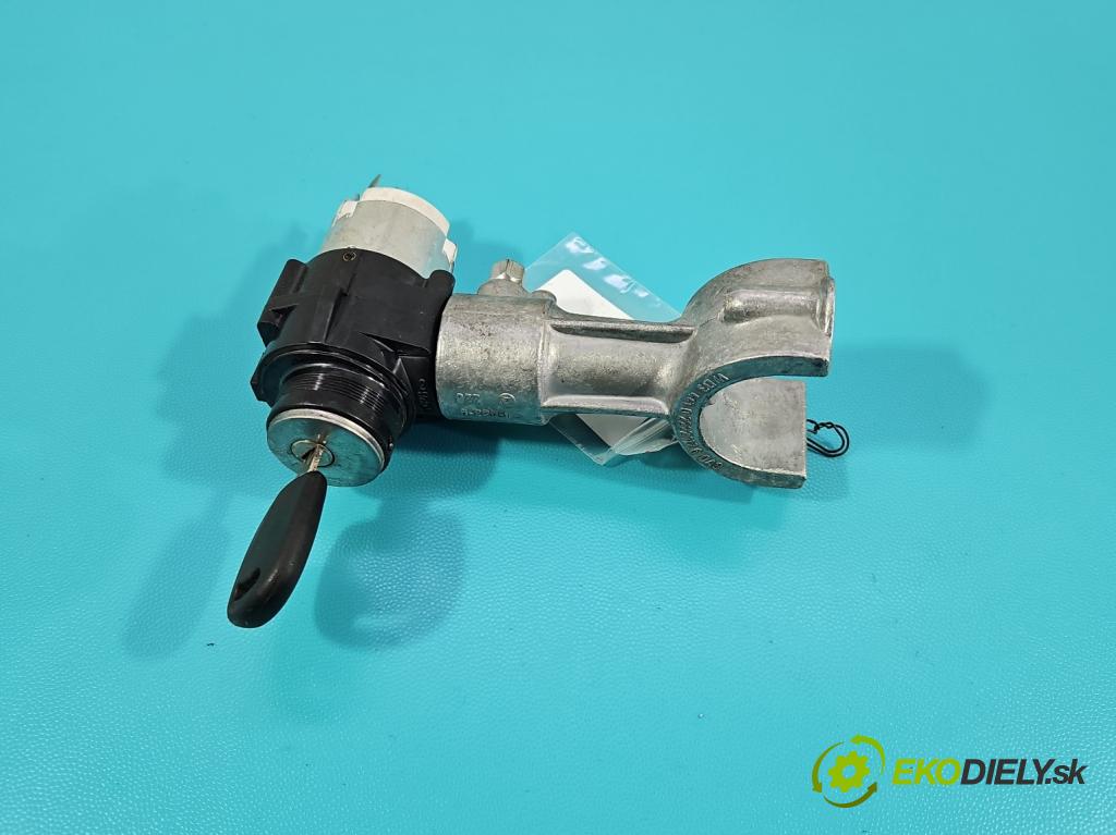 Skoda Felicia 1.3 mpi 68 HP manual 50 kW 1289 cm3 5- Spínačka  (Spínacia skrinka)