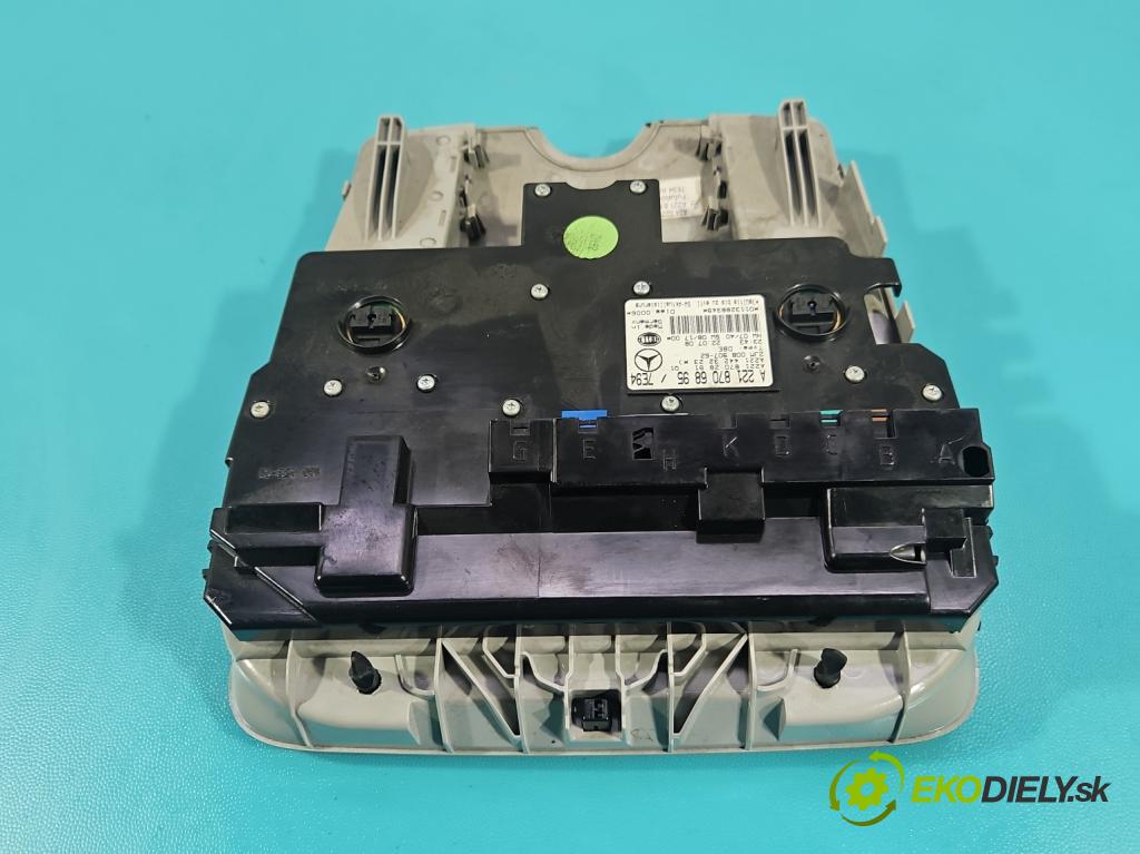 Mercedes S W221 2005-2013 3.5 V6 272 HP automatic 200 kW 3498 cm3 4- svetlo / reflektor interiéra A2218706895