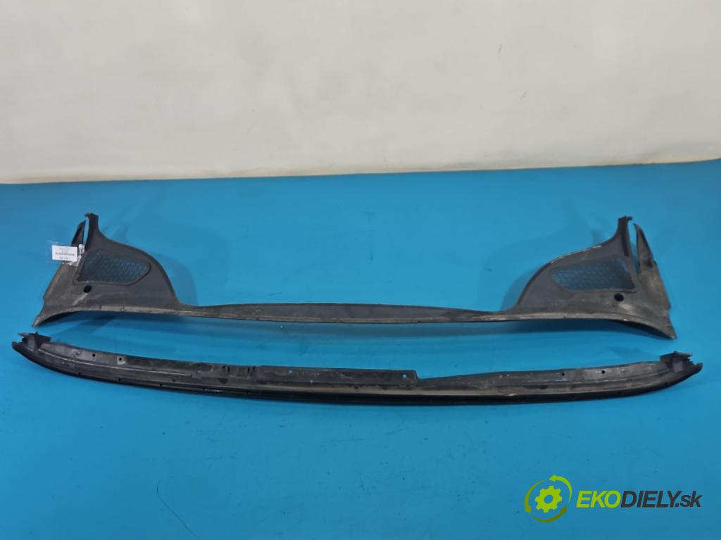 Peugeot 307 1.6 16V 109 hp manual 80 kW 1587 cm3 5- torpédo 9634012577 (Plast pod čelním sklem)