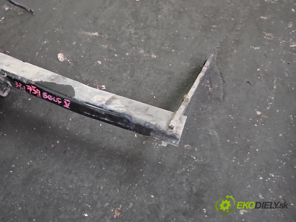 Vw Golf V 2003-2009 1.6 FSI 116 HP manual 85 kW 1598 cm3 5- Hák: vlečení:  (Ťažné zariadenie)