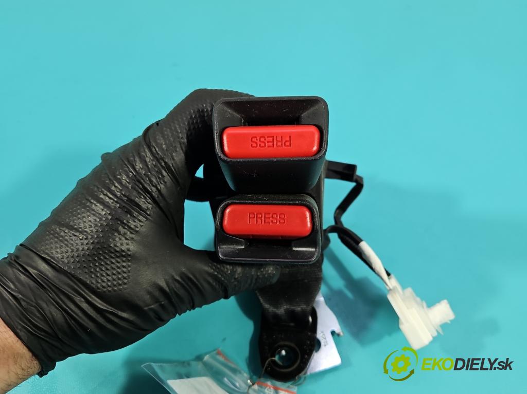 Toyota Corolla E21 2019- 1.5 12V 125 HP automatic 92 kW 1490 cm3 4- pas bezpečnosť: zadné ľavý 309104610AA