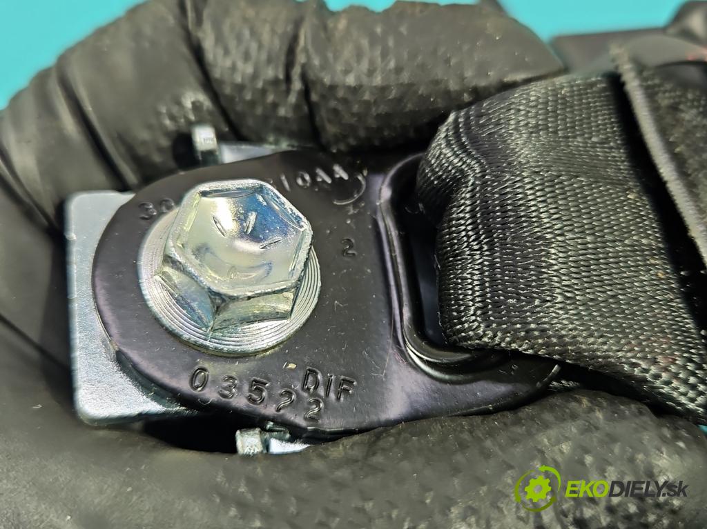 Toyota Corolla E21 2019- 1.5 12V 125 HP automatic 92 kW 1490 cm3 4- pas bezpečnosť: zadné pravý 309104610AA