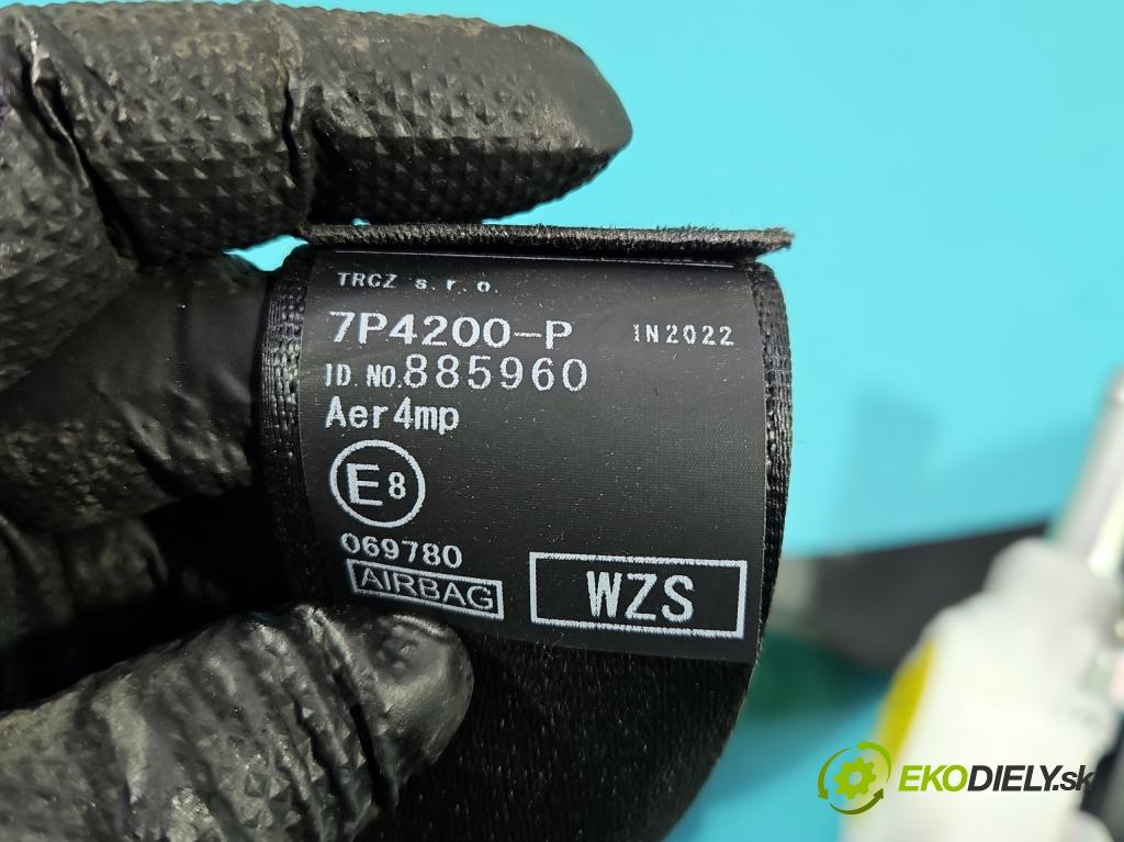 Toyota Corolla E21 2019- 1.5 12V 125 HP automatic 92 kW 1490 cm3 4- pas bezpečnosť: predné ľavý 7P4200-P