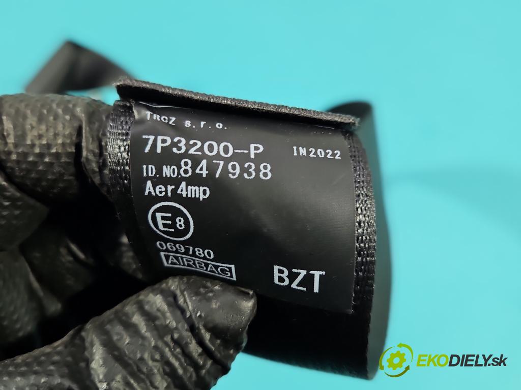 Toyota Corolla E21 2019- 1.5 12V 125 HP automatic 92 kW 1490 cm3 4- pas bezpečnosť: predné pravý 7P3200-P