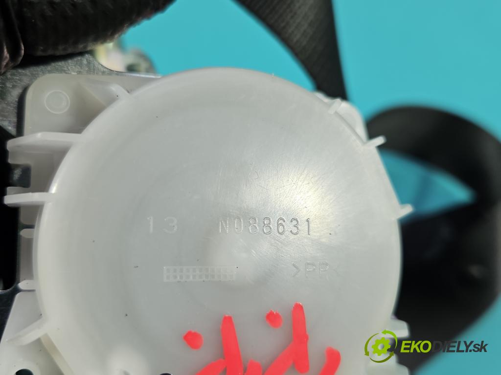 Toyota Corolla E21 2019- 1.5 12V 125 HP automatic 92 kW 1490 cm3 4- pas bezpečnosť: predné pravý 7P3200-P