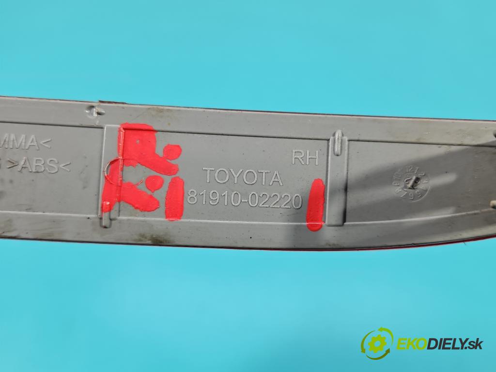 Toyota Corolla E21 2019- 1.5 12V 125 HP automatic 92 kW 1490 cm3 4- Odraz: 81910-02220