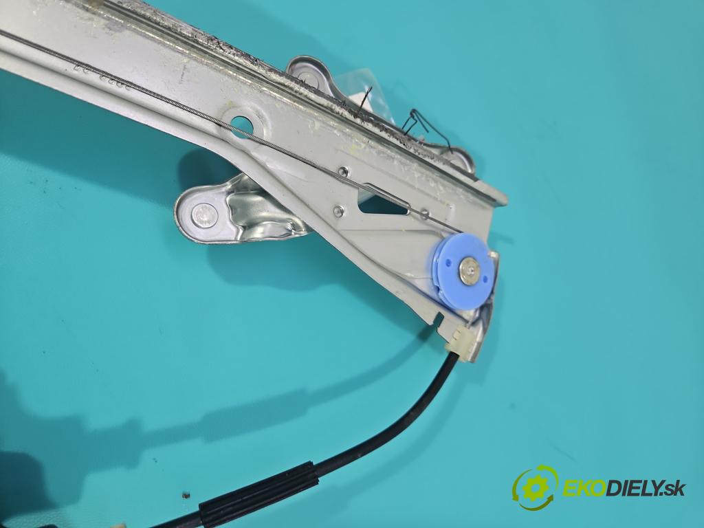 Toyota Corolla E21 2019- 1.5 12V 125 HP automatic 92 kW 1490 cm3 4- mechanizmus okna predné pravý 85701-02090