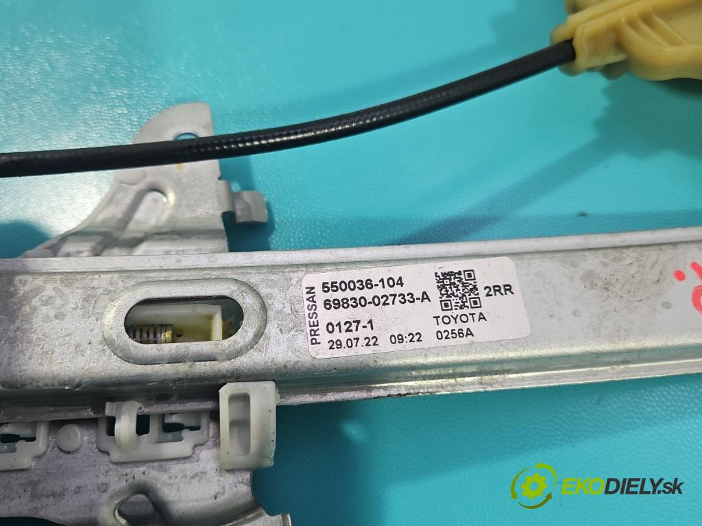 Toyota Corolla E21 2019- 1.5 12V 125 HP automatic 92 kW 1490 cm3 4- mechanizmus okna zadné pravý 550036-104