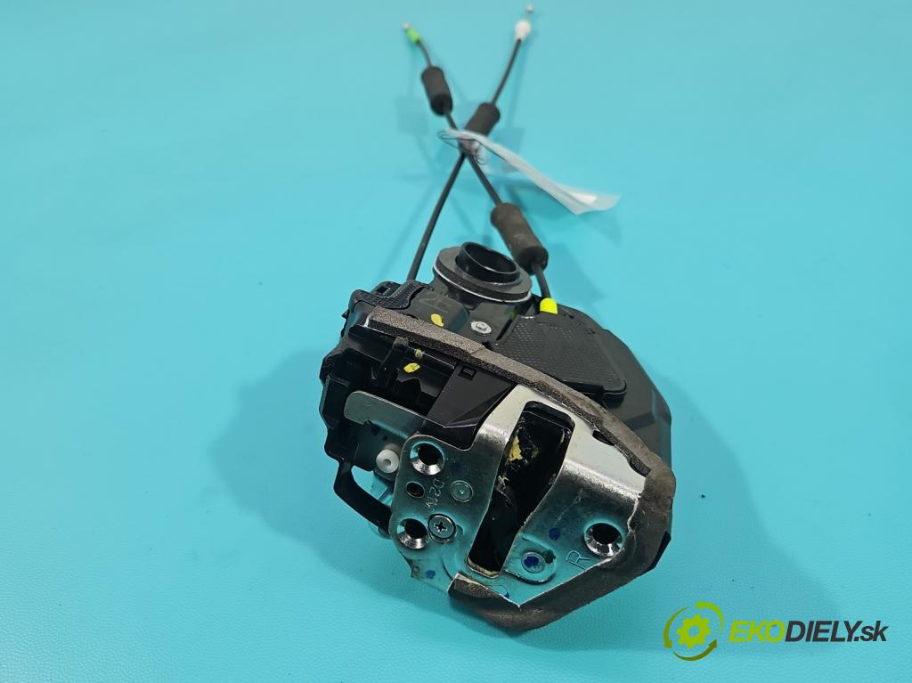 Toyota Corolla E21 2019- 1.5 12V 125 hp automatic 92 kW 1490 cm3 4- zámek zadní pravý 