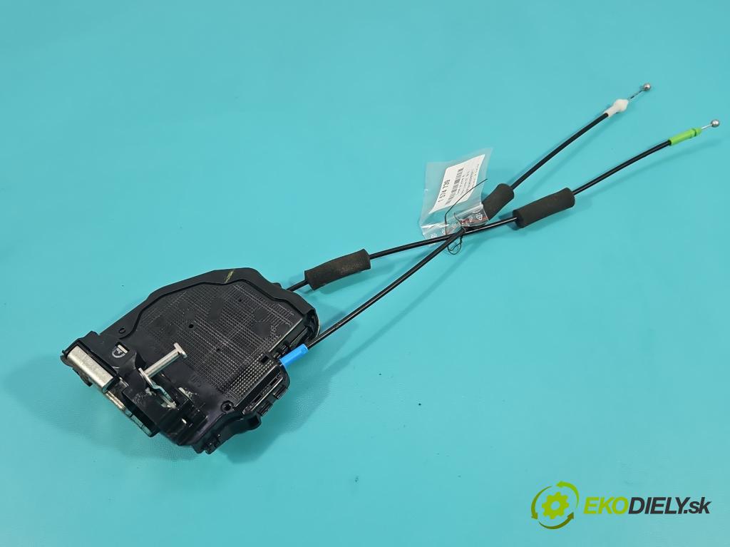 Toyota Corolla E21 2019- 1.5 12V 125 HP automatic 92 kW 1490 cm3 4- zámok zadné pravý