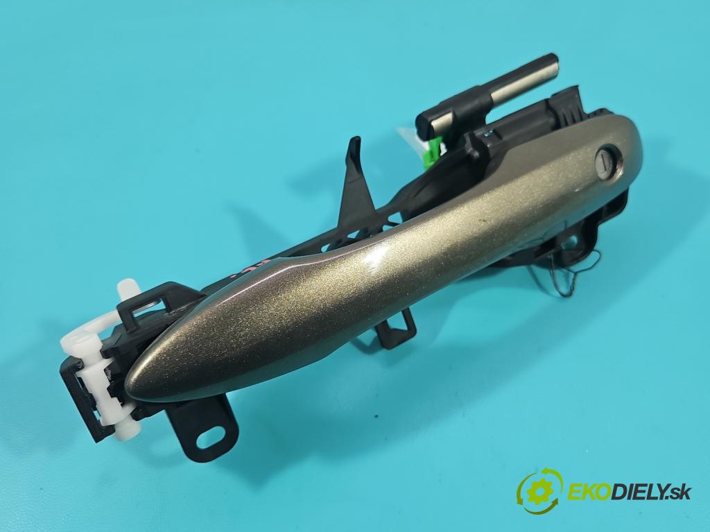 Toyota Corolla E21 2019- 1.5 12V 125 HP automatic 92 kW 1490 cm3 4- rukoväť predné ľavé mimo:  (Kľučka dverí vonkajšia predná ľavá)