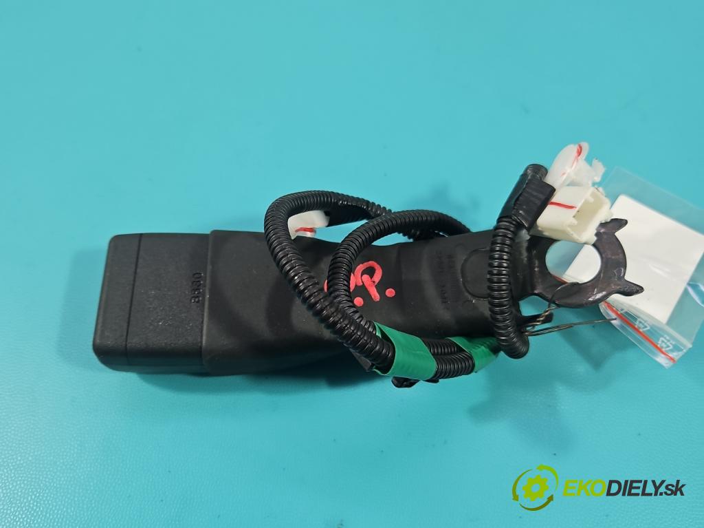 Toyota Corolla E21 2019- 1.5 12V 125 HP automatic 92 kW 1490 cm3 4- pas bezpečnosť: predné pravý