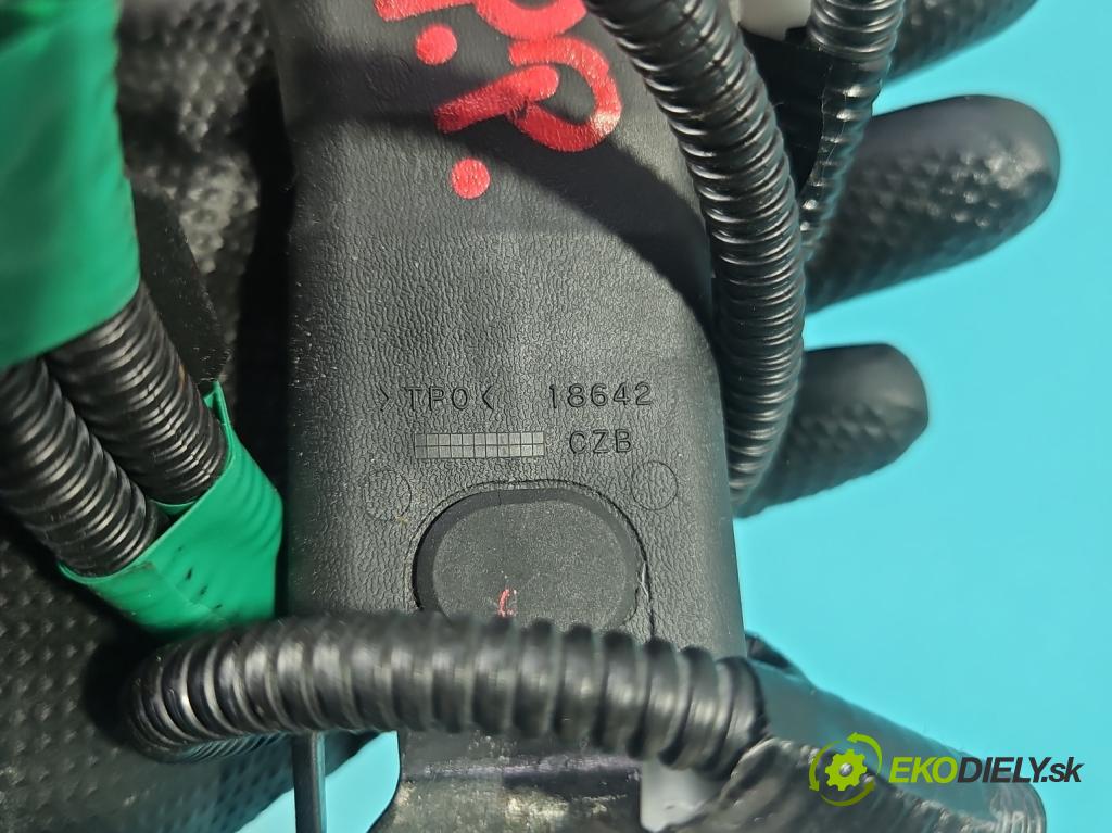 Toyota Corolla E21 2019- 1.5 12V 125 HP automatic 92 kW 1490 cm3 4- pas bezpečnosť: predné pravý