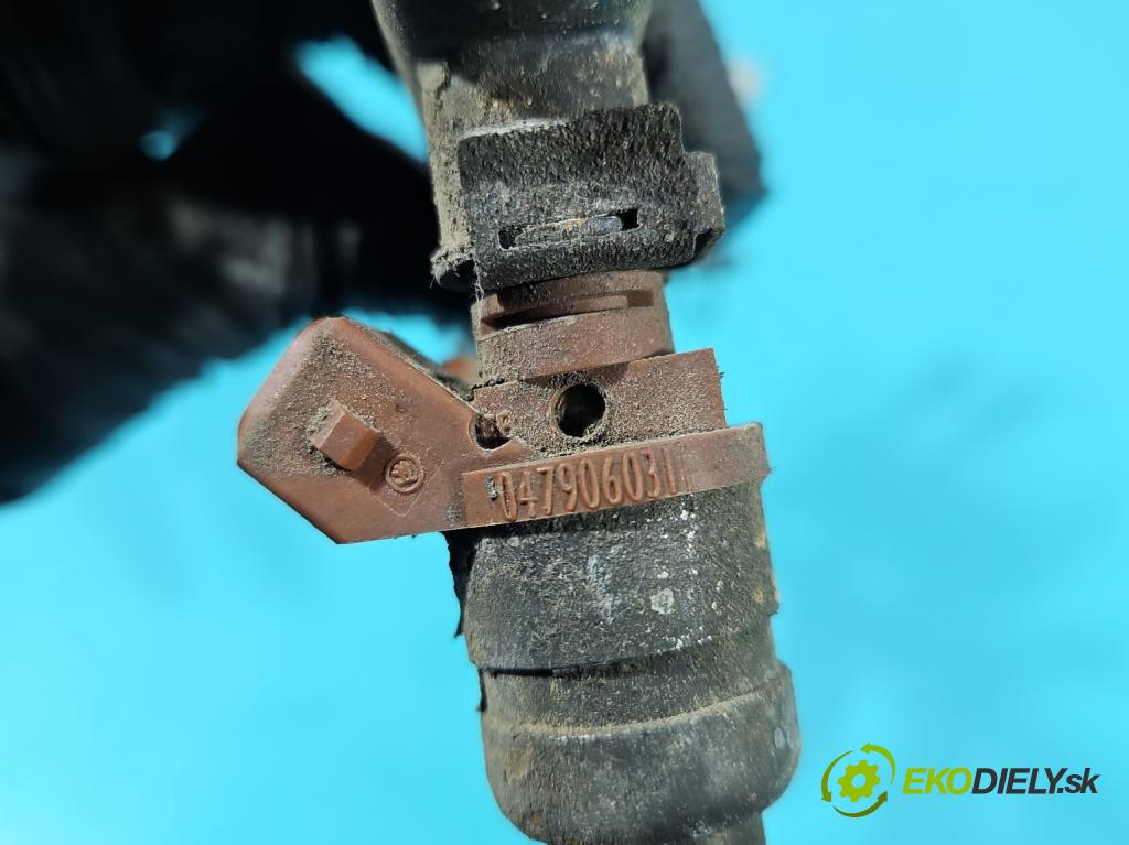 Skoda Felicia 1.3 mpi 68 HP manual 50 kW 1289 cm3 5- vstrek 047906031 (Vstrekovač paliva)