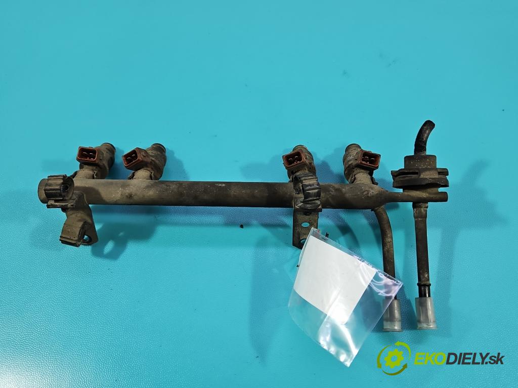 Skoda Felicia 1.3 mpi 68 HP manual 50 kW 1289 cm3 5- vstrek 047906031 (Vstrekovač paliva)