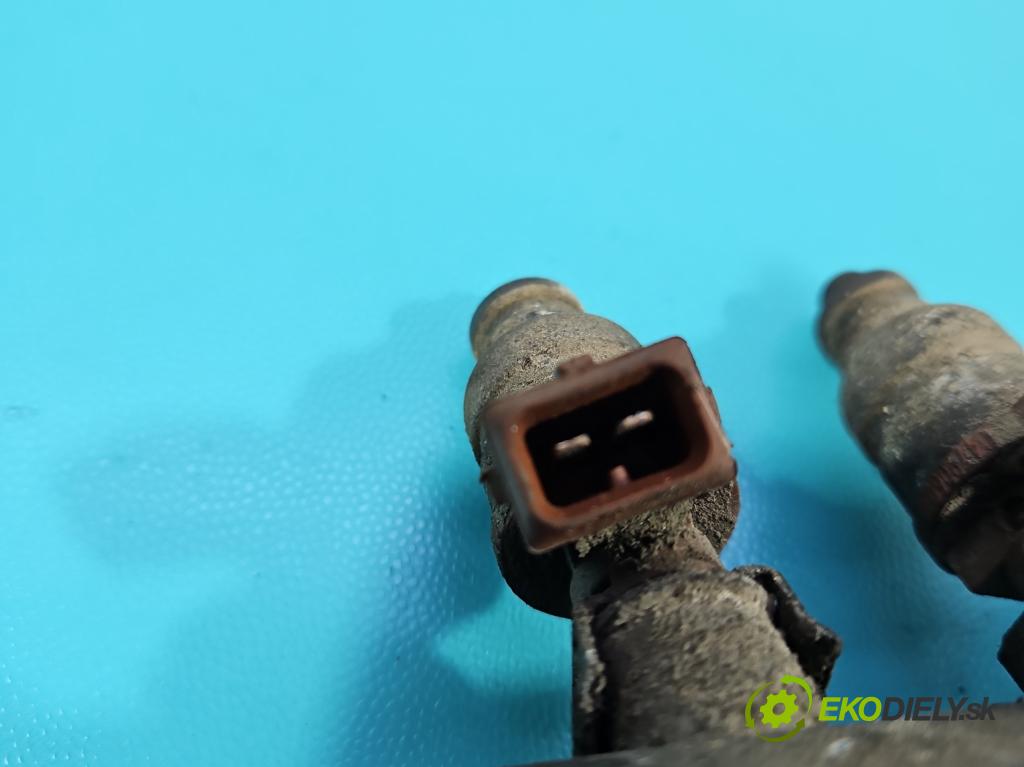 Skoda Felicia 1.3 mpi 68 HP manual 50 kW 1289 cm3 5- vstrek 047906031 (Vstrekovač paliva)