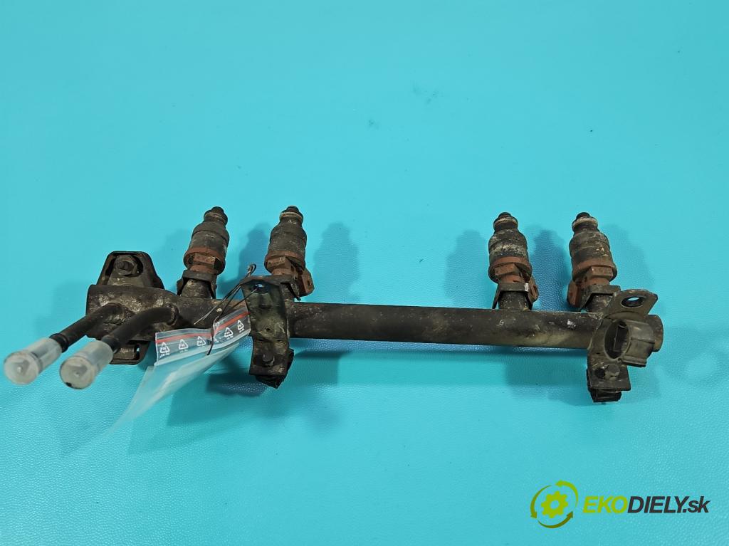 Skoda Felicia 1.3 mpi 68 HP manual 50 kW 1289 cm3 5- vstrek 047906031 (Vstrekovač paliva)