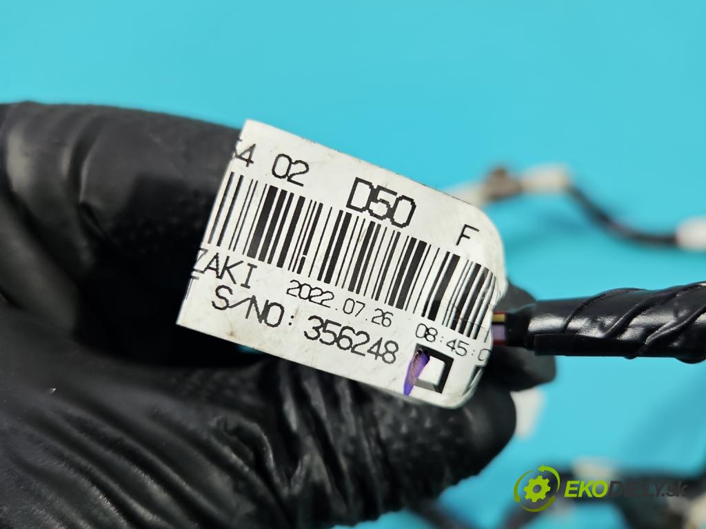 Toyota Corolla E21 2019- 1.5 12V 125 HP automatic 92 kW 1490 cm3 4- Zväzok: dvere zadné vľavo: 8215402D50