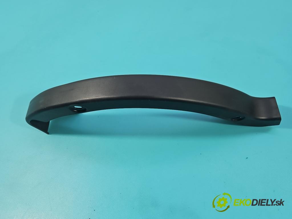 Toyota Corolla E21 2019- 1.5 12V 125 HP automatic 92 kW 1490 cm3 4- kryt plast 64572-02040