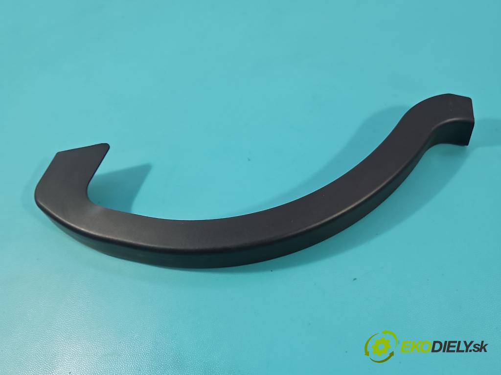 Toyota Corolla E21 2019- 1.5 12V 125 HP automatic 92 kW 1490 cm3 4- kryt plast 64572-02040