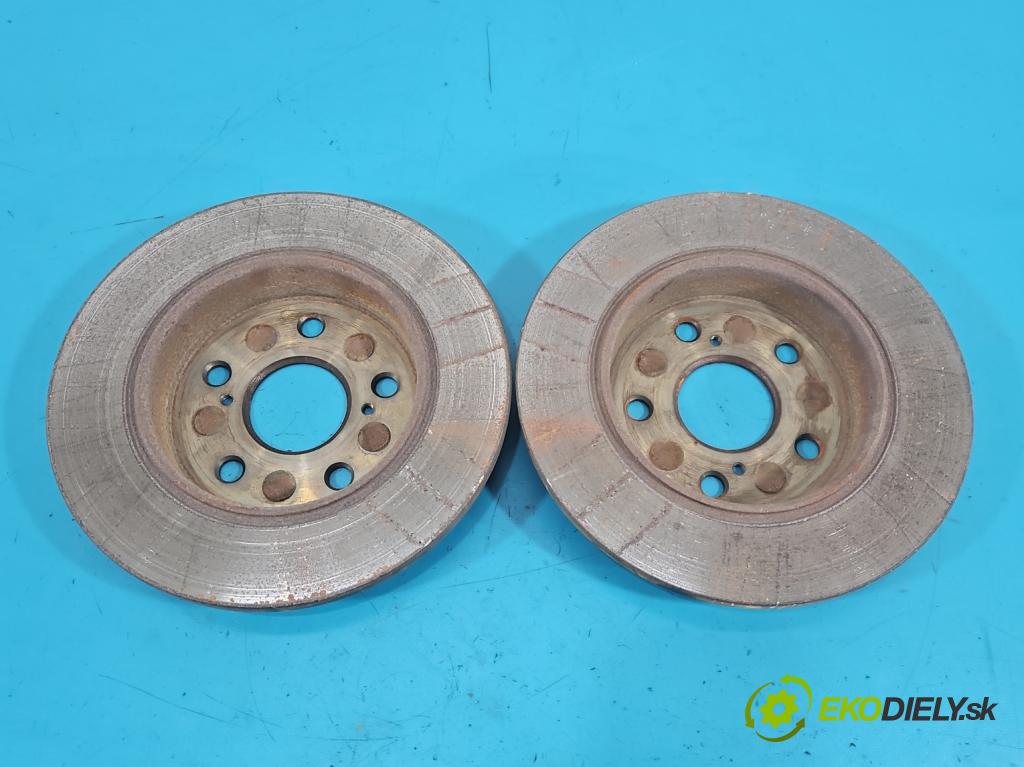 Toyota Corolla E21 2019- 1.5 12V 125 hp automatic 92 kW 1490 cm3 4- Štíty: posilovač zadní