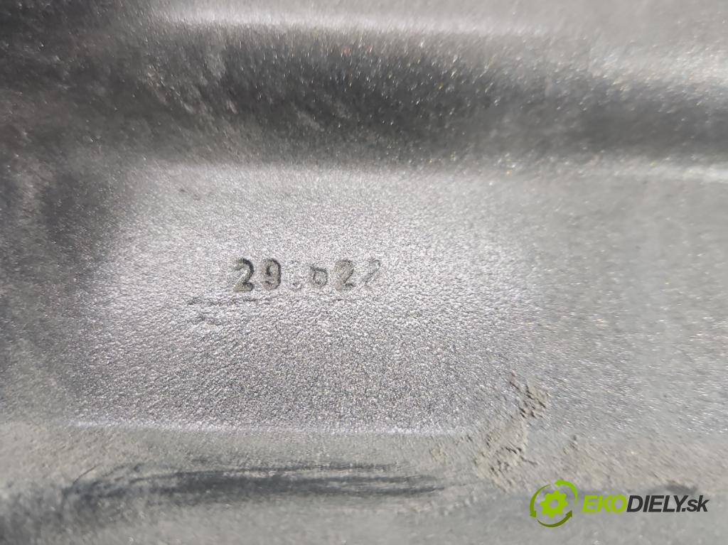 Toyota Corolla E21 2019- 1.5 12V 125 hp automatic 92 kW 1490 cm3 4- výztuha nárazníku zadní