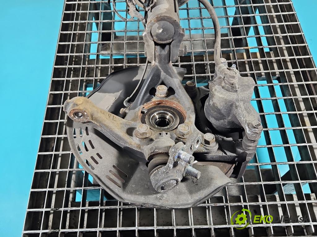 Toyota Corolla E21 2019- 1.5 12V 125 HP automatic 92 kW 1490 cm3 4- náboj ľavé  (Náboj kolesa)