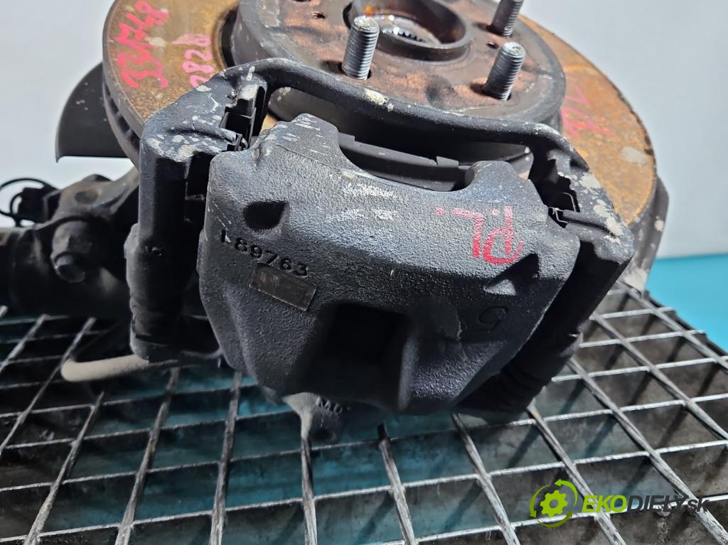 Toyota Corolla E21 2019- 1.5 12V 125 HP automatic 92 kW 1490 cm3 4- brzdič predné ľavý  (Kľučka dverí ostatné)