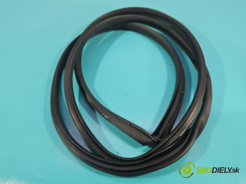 Toyota Corolla E21 2019- 1.5 12V 125 HP automatic 92 kW 1490 cm3 4- Těsnění: dvere predné ľavé 62312-02350