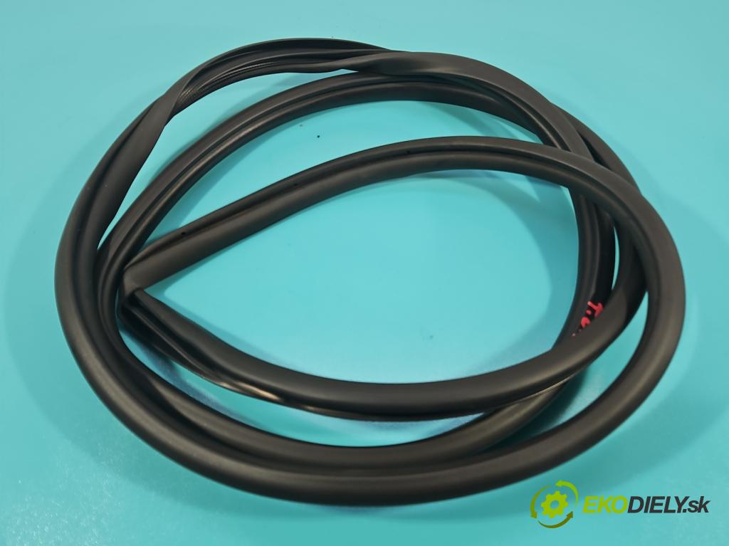 Toyota Corolla E21 2019- 1.5 12V 125 hp automatic 92 kW 1490 cm3 4- Těsnění: dveře přední levé 62312-02350