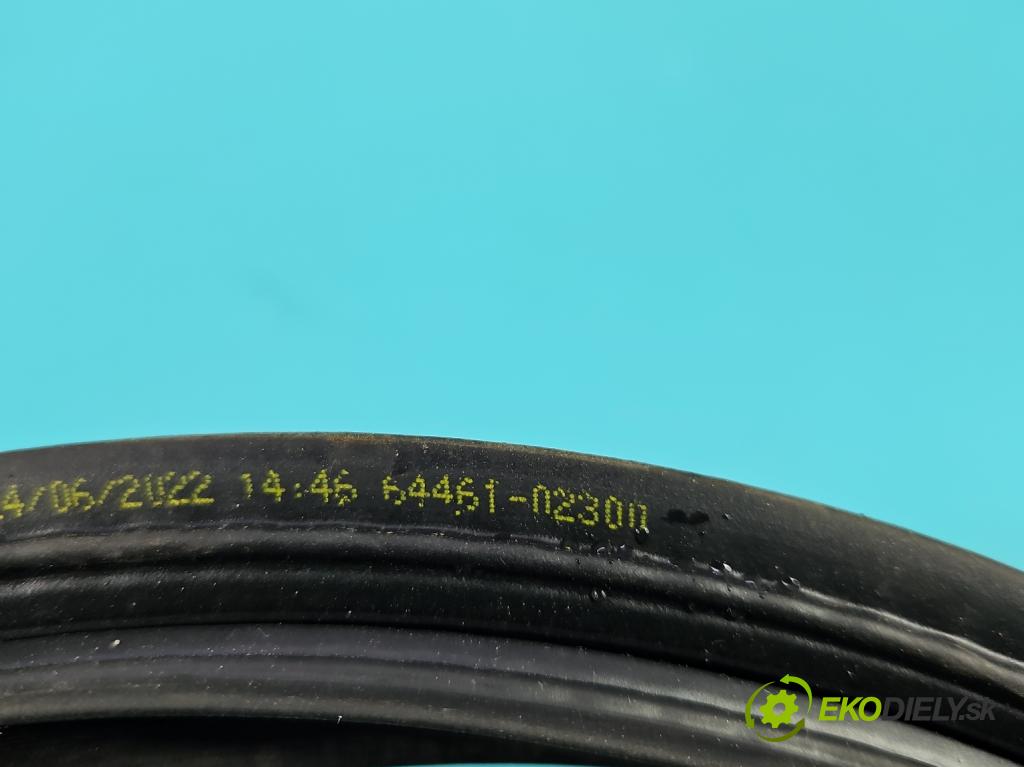 Toyota Corolla E21 2019- 1.5 12V 125 HP automatic 92 kW 1490 cm3 4- Těsnění: kufrové dvere 64461-02300