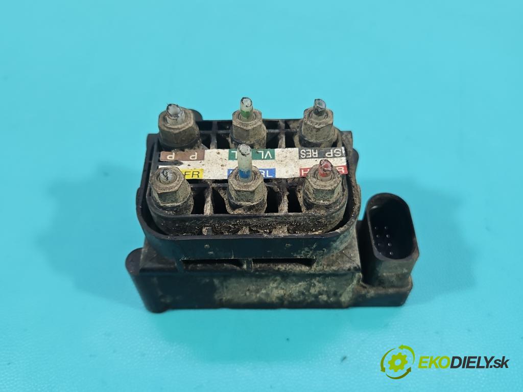 Mercedes S W221 2005-2013 3.5 V6 272 HP automatic 200 kW 3498 cm3 4- Distributor: A2513200058