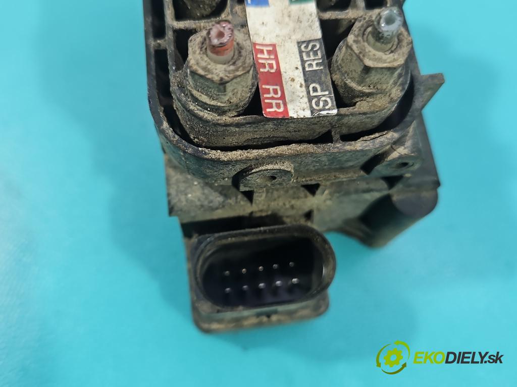 Mercedes S W221 2005-2013 3.5 V6 272 HP automatic 200 kW 3498 cm3 4- Distributor: A2513200058