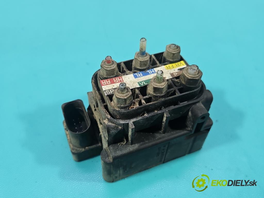 Mercedes S W221 2005-2013 3.5 V6 272 HP automatic 200 kW 3498 cm3 4- Distributor: A2513200058