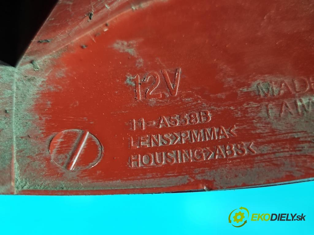 Citroen Xsara Picasso 1.8 16V 116 hp manual 85 kW 1749 cm3 5- světlo zadní levé  (Klika dveří ostatní)