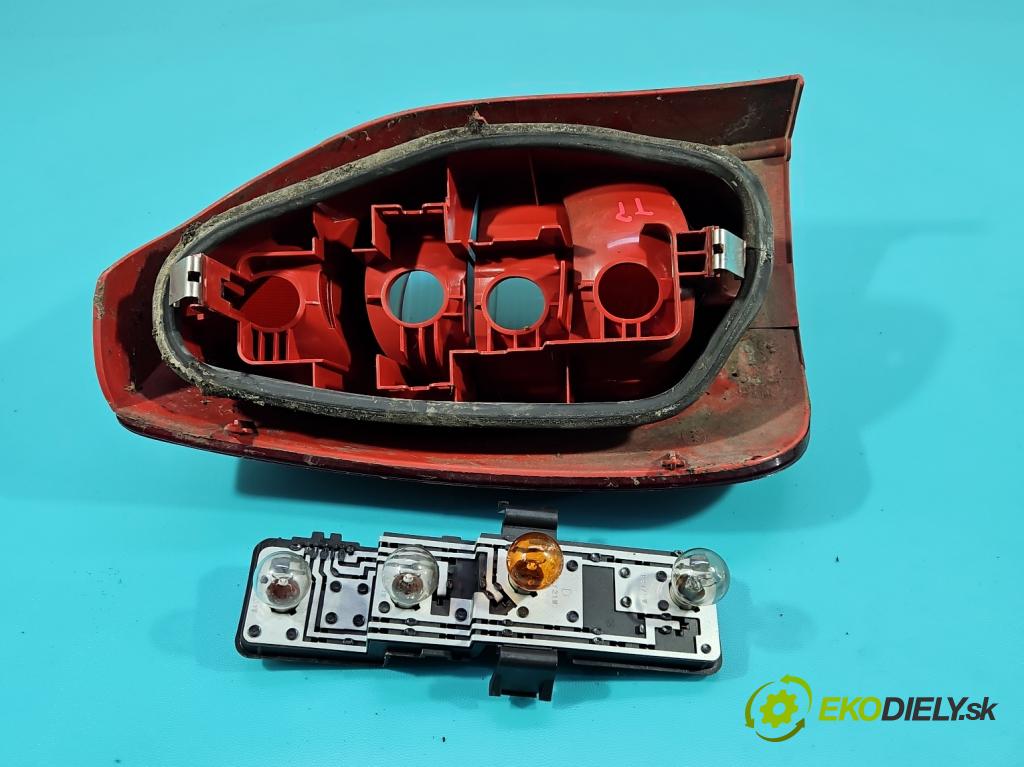 Citroen Xsara Picasso 1.8 16V 116 HP manual 85 kW 1749 cm3 5- svetlo / reflektor zadné pravé 9631563980 (Kľučka dverí ostatné)