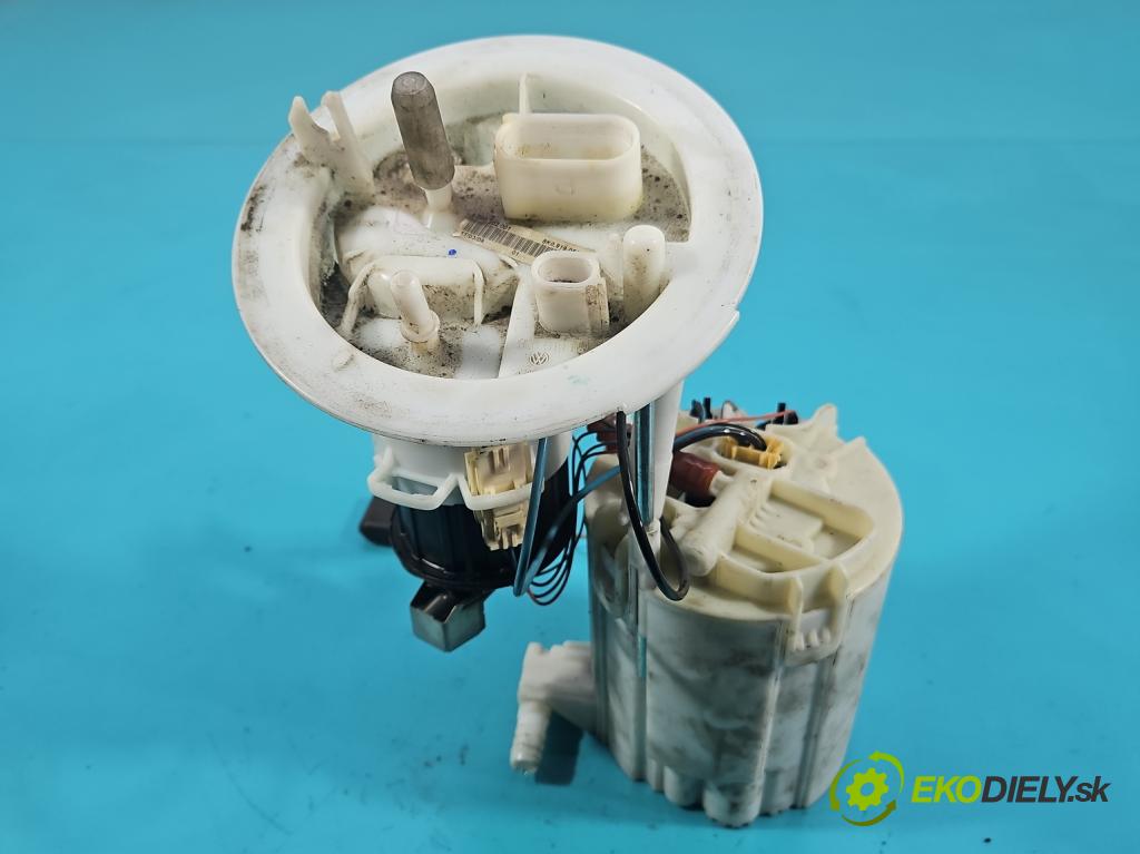 Audi A4 B8 2007-2015 1.8 TFSI 160 hp manual 118 kW 1798 cm3 5- čerpadlo paliva 8K0919051M