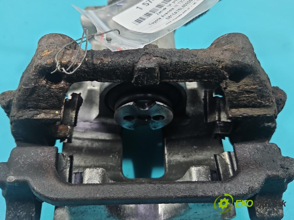 Toyota Avensis III T27 2009-2018 2.2 D4D 150 HP manual 110 kW 2231 cm3 5- brzdič zadné pravý  (Kľučka dverí ostatné)