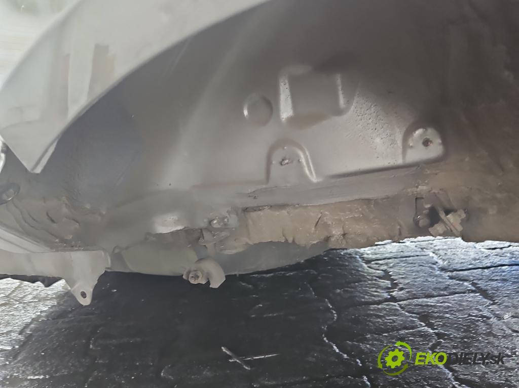 Toyota Corolla E21 2019- 1.5 12V 125 HP automatic 92 kW 1490 cm3 4- blatník zadné pravý