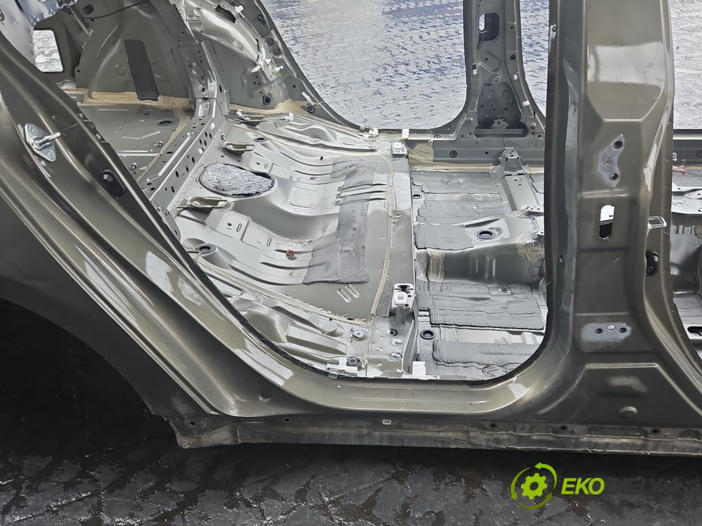 Toyota Corolla E21 2019- 1.5 12V 125 HP automatic 92 kW 1490 cm3 4- Práh: pravý  (Karoséria ostatné)