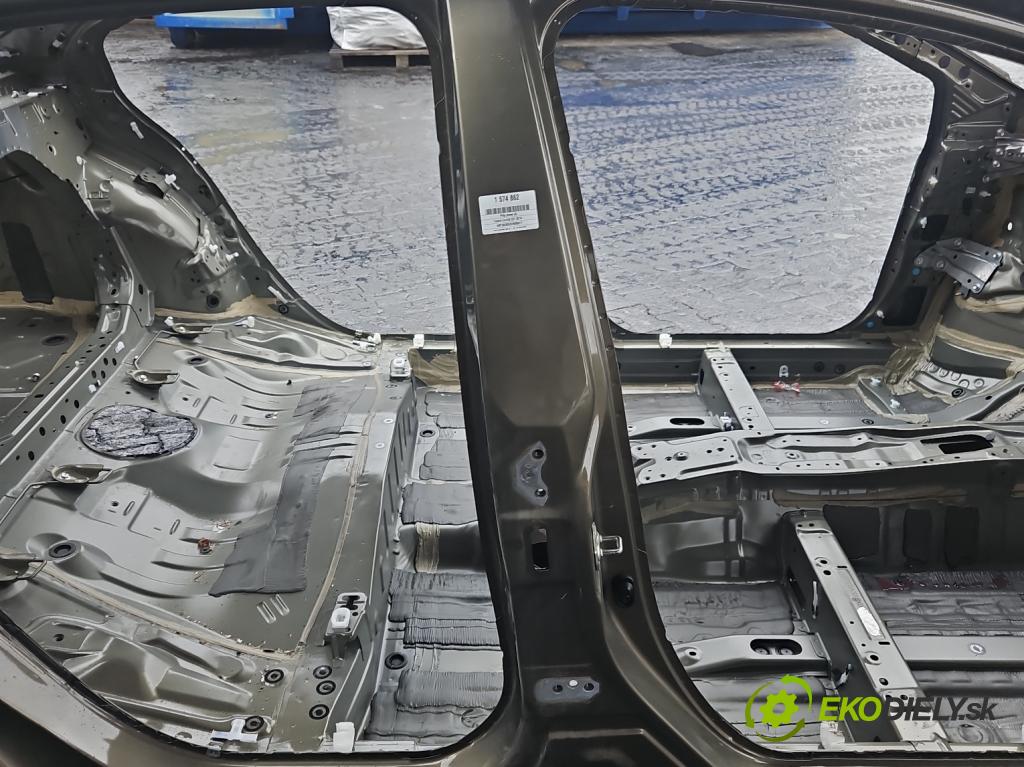 Toyota Corolla E21 2019- 1.5 12V 125 HP automatic 92 kW 1490 cm3 4- Práh: pravý  (Karoséria ostatné)