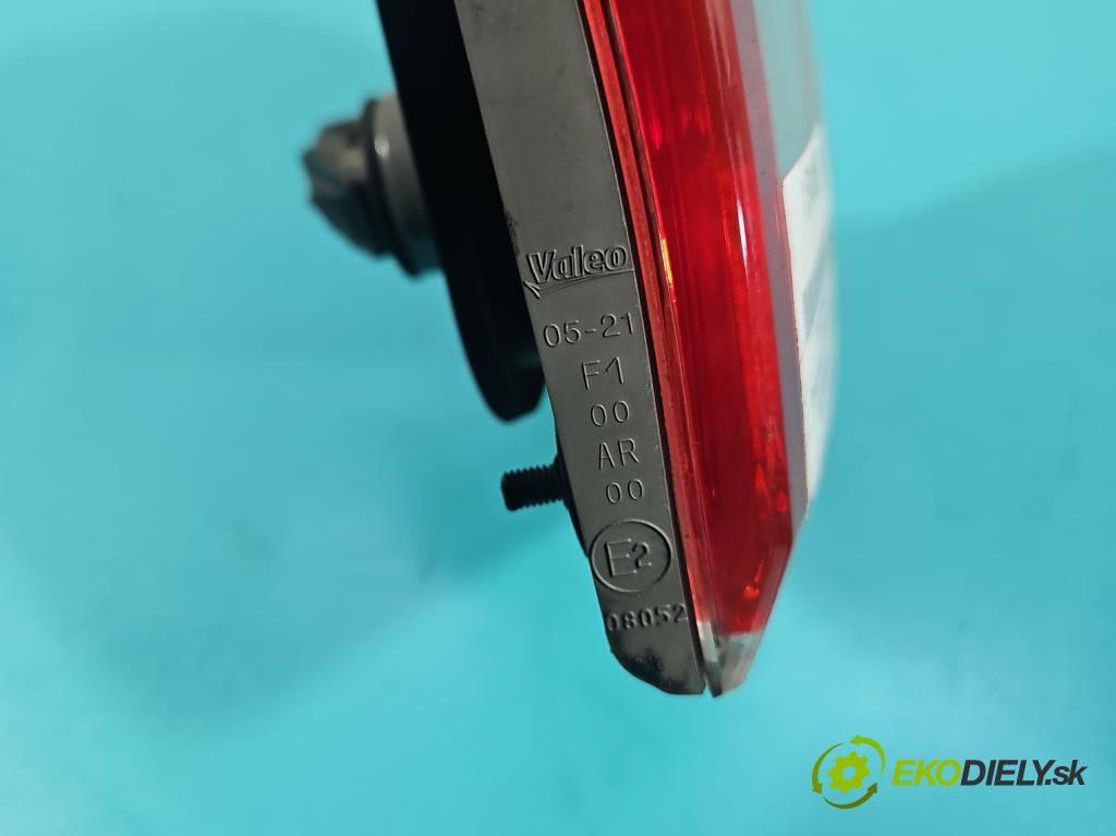 Toyota Avensis III T27 2009-2018 2.2 D4D 150 hp manual 110 kW 2231 cm3 5- světlo zadní levé  (Klika dveří ostatní)