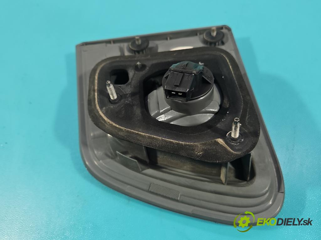 Toyota Avensis III T27 2009-2018 2.2 D4D 150 hp manual 110 kW 2231 cm3 5- světlo zadní levé  (Klika dveří ostatní)