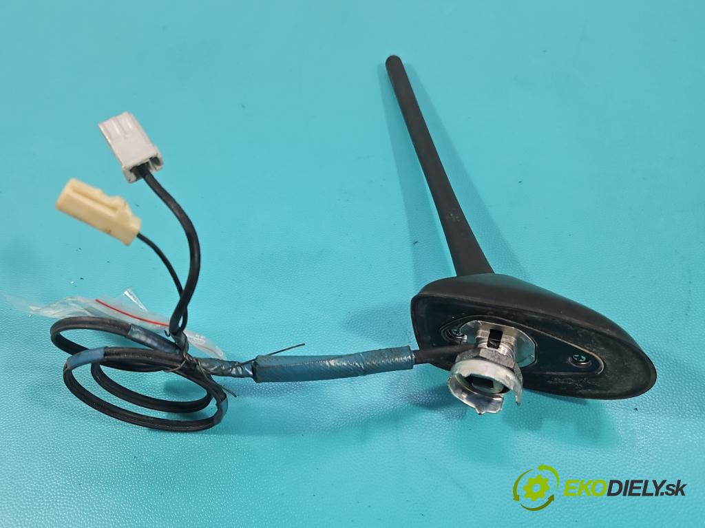 Toyota Avensis III T27 2009-2018 2.2 D4D 150 hp manual 110 kW 2231 cm3 5- Antena 