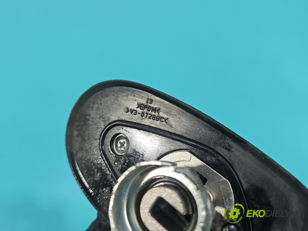 Toyota Avensis III T27 2009-2018 2.2 D4D 150 HP manual 110 kW 2231 cm3 5- Antena