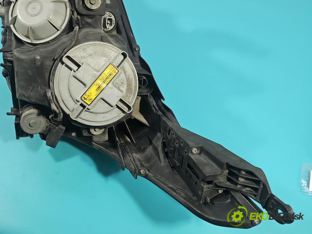 Toyota Avensis III T27 2009-2018 2.2 D4D 150 HP manual 110 kW 2231 cm3 5- Reflektor: pravý H279HR-AE (Svetlo predné pravé)