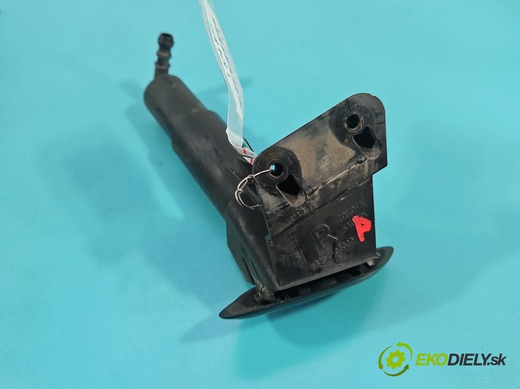 Toyota Avensis III T27 2009-2018 2.2 D4D 150 HP manual 110 kW 2231 cm3 5- ostrekovač reflektor: pravý 85207-05030