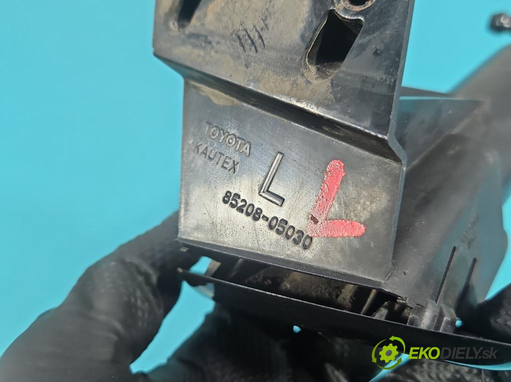 Toyota Avensis III T27 2009-2018 2.2 D4D 150 HP manual 110 kW 2231 cm3 5- ostrekovač reflektor: pravý 85207-05030